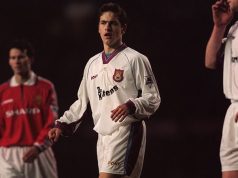 “Saya berada di tempat yang gelap dan dalam setelah West Ham terdegradasi. Saya tidak ingin meninggalkan rumah, merasa telah mengecewakan orang lain.’