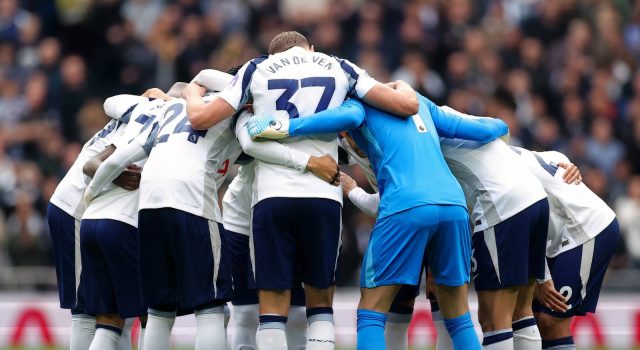 Ketua Inter Milan melakukan perjalanan ke London saat Guglielmo Vicario memberi lampu hijau untuk keluar dari Tottenham