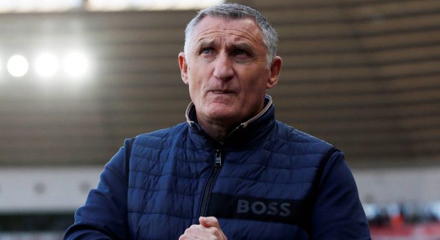 Blackburn siap menawarkan pekerjaan manajer kepada bos 4-2-3-1