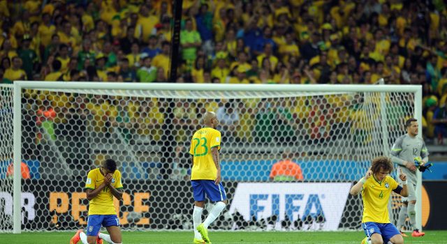 ‘Memainkan Piala Dunia di negara Anda sendiri, membela warna nasional Anda, dengan semua orang di sekitar Anda, dan kemudian kalah 7-1 adalah hal yang sangat menyakitkan’ Marcelo tentang kekalahan Brasil dari Jerman pada tahun 2014