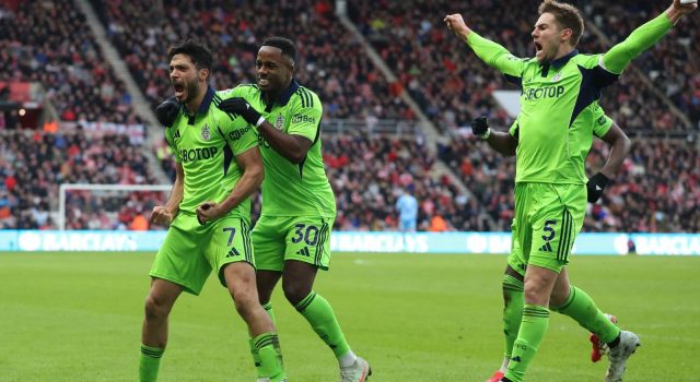 Fulham berkeringat saat Everton ikut berlomba untuk mengontrak Raul Jimenez untuk Moyes