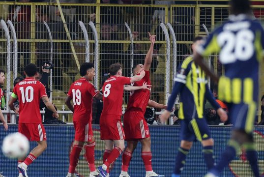 Nottingham Forest mengajukan permintaan £61 juta saat Tottenham mengintensifkan langkah untuk mengontrak Murillo