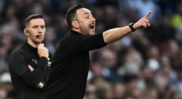 “Kita harus” – Roberto De Zerbi menuntut Tottenham menandatangani gelandang senilai £21,5 juta dalam kesepakatan jangka panjang