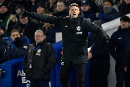 Manajer Brighton mengonfirmasi dia telah menanyakan tentang pemain Leeds menjelang musim panas