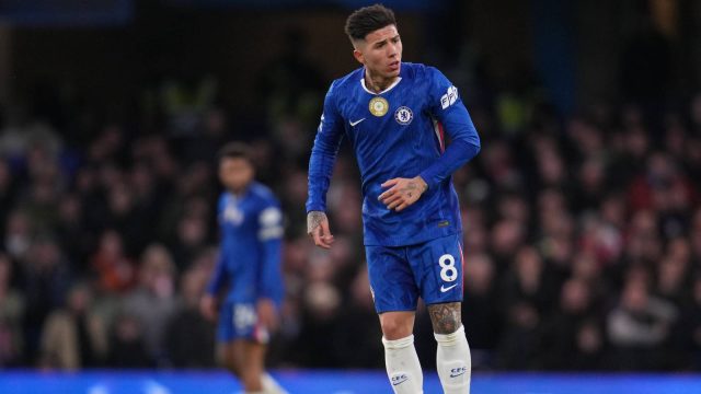 enzo-ferna-ndez-of-chelsea-during-the-premier-league-match-chelsea-vs-brentford-at-stamford-bridge.JPG