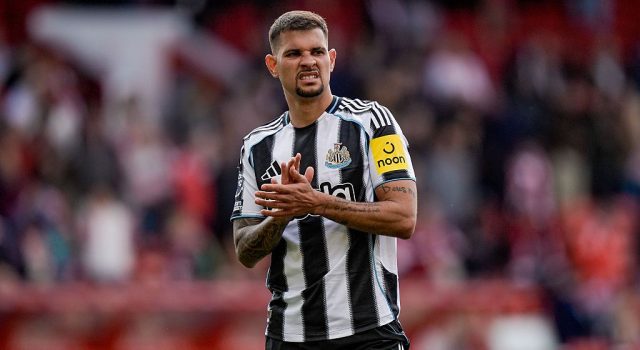 Bruno Guimaraes menetapkan tenggat waktu untuk masa depannya di tengah minat transfer Arsenal