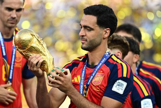 Mengapa pemenang Piala Dunia Mikel Merino akan khawatir jika Arsenal merekrut bintang senilai £80 juta