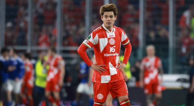 Ketua Mainz secara terbuka menanggapi Liverpool ketika para pemimpin Anfield merencanakan kepindahan Sano