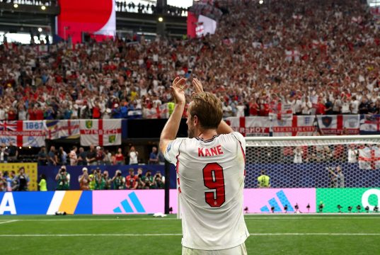 Pernahkah Inggris mengalahkan tuan rumah Piala Dunia?