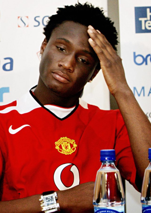 when-i-wore-that-manchester-united-shirt-i-sat-there-thinking-what-have-you-done-it-was-a-massive-mistake-Nbv3LbbiPmAFyF72SRfjaN-2436-80.jpg